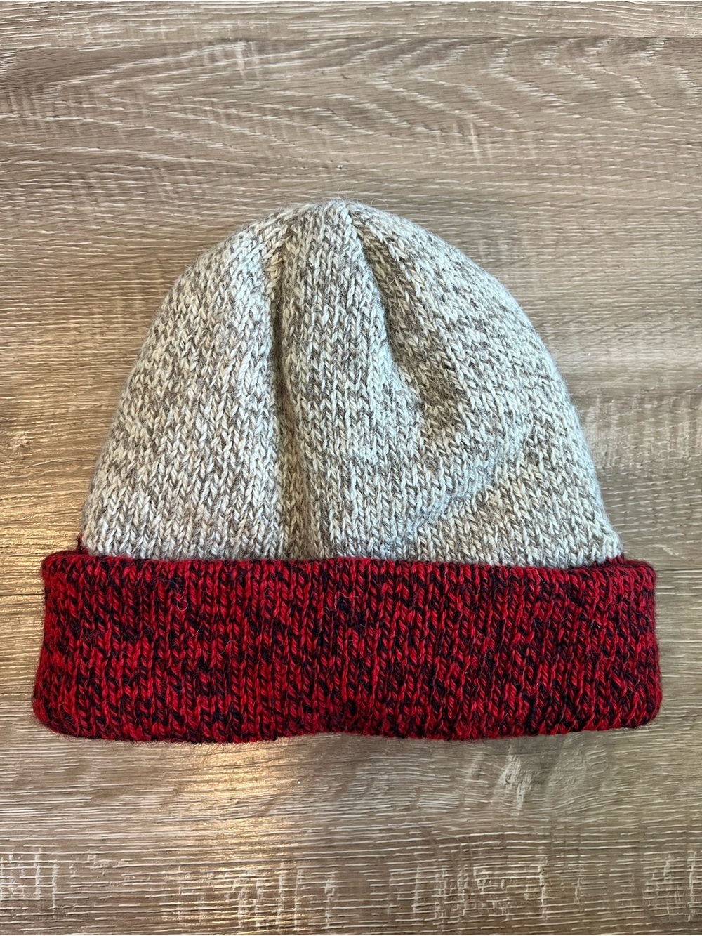 Eddie Bauer Vintage Wool Beanie Red Cream 85% Wool 15% Nylon